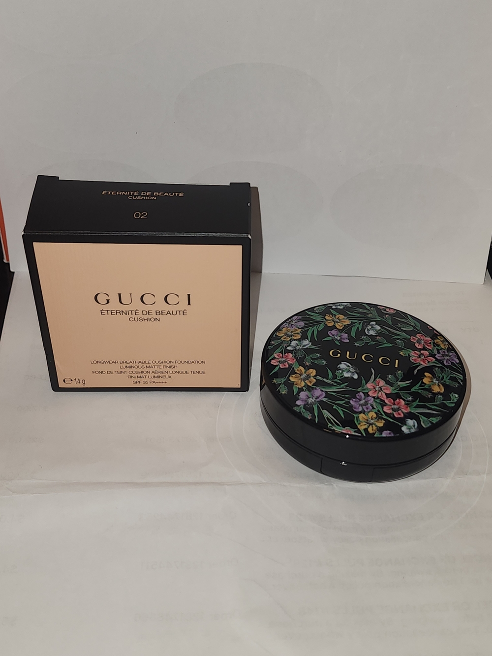 Gucci Éternité de Beauté Cushion Foundation - Black Floral Compact